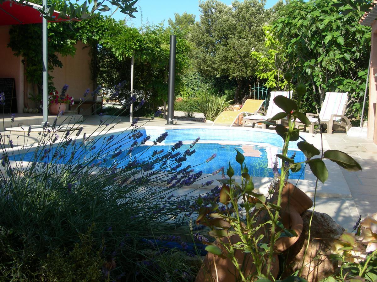 B&B Villa Les Tamaris Régusse Exterior foto